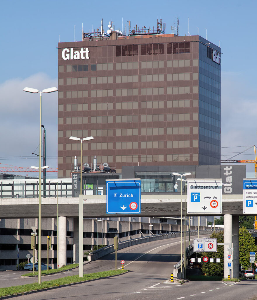 Reliable Power for the Glatt-Zurich Shopping Center