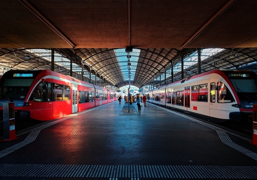 Perspective,View,Of,A,Platform,In,Lucerne,Central,Railway,Station
