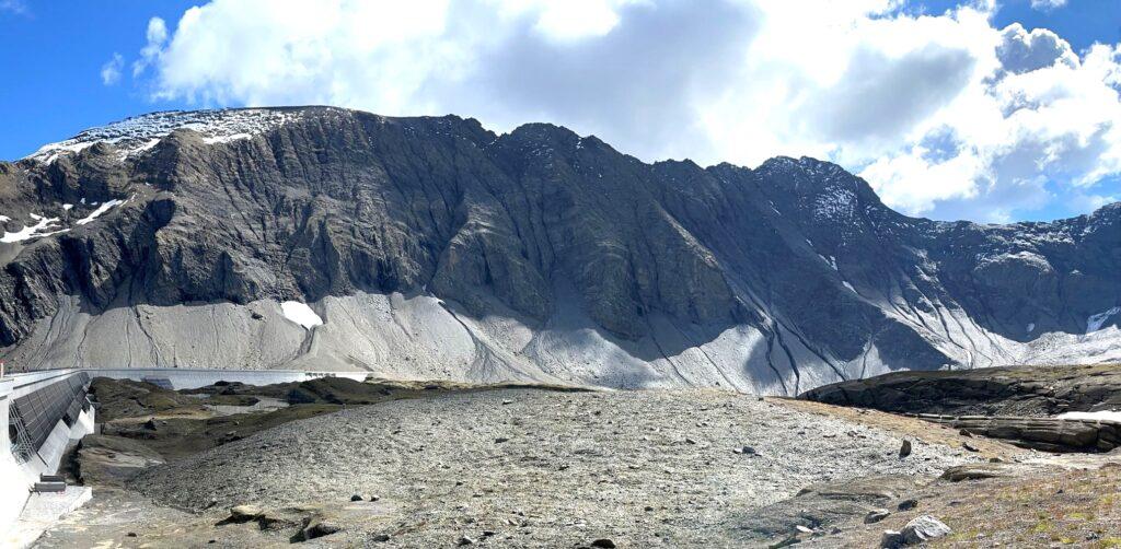 Transformers for the largest Alpine solar plant in Switzerland